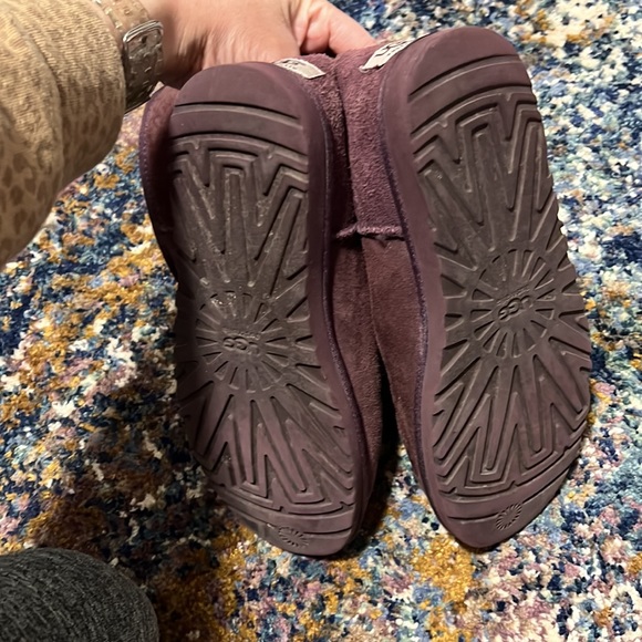 Uggs - Picture 4 of 4